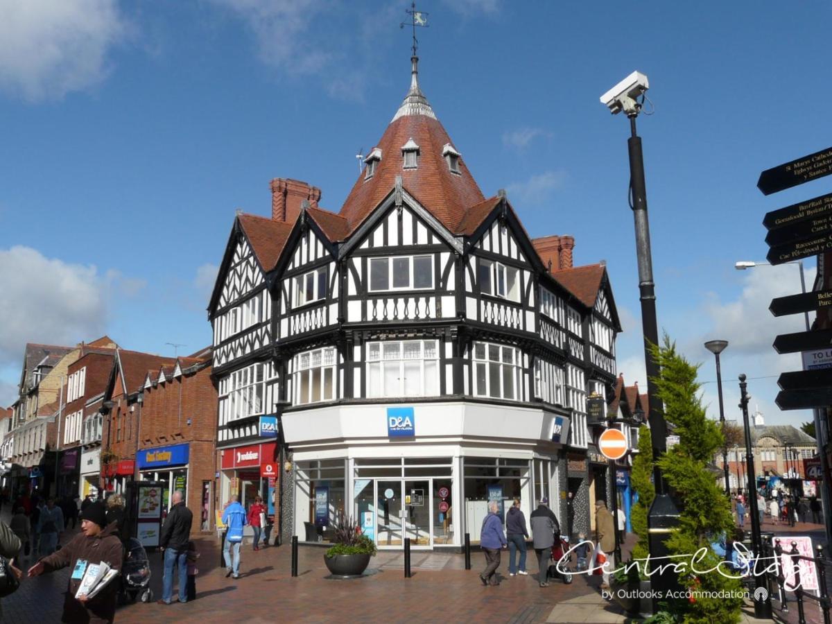 The Lower Gathering - Town Centre - Sleeps Up To 10 Wrexham Esterno foto